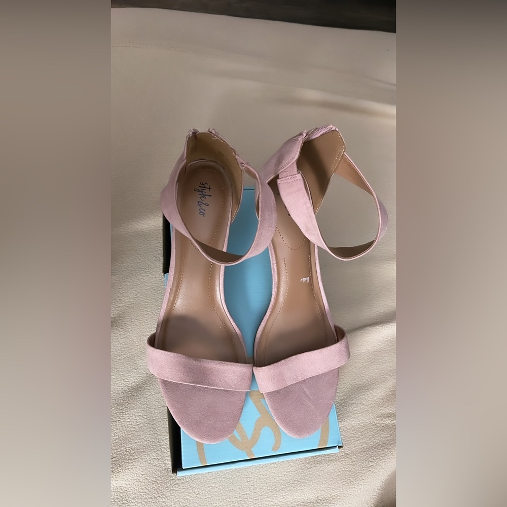 Sandals zize 11